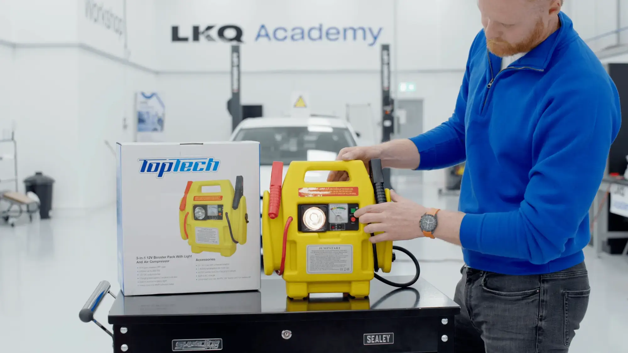 charging-3-in-1-car-jump-start-booster-pack