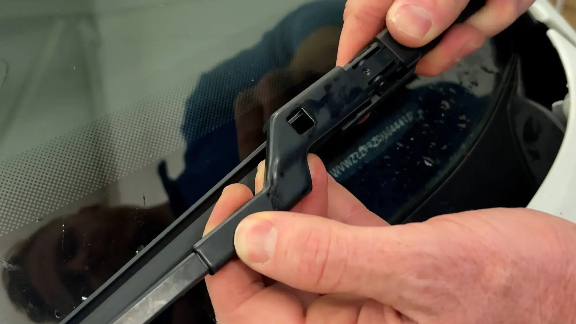 slide-on-new-wiper-blade