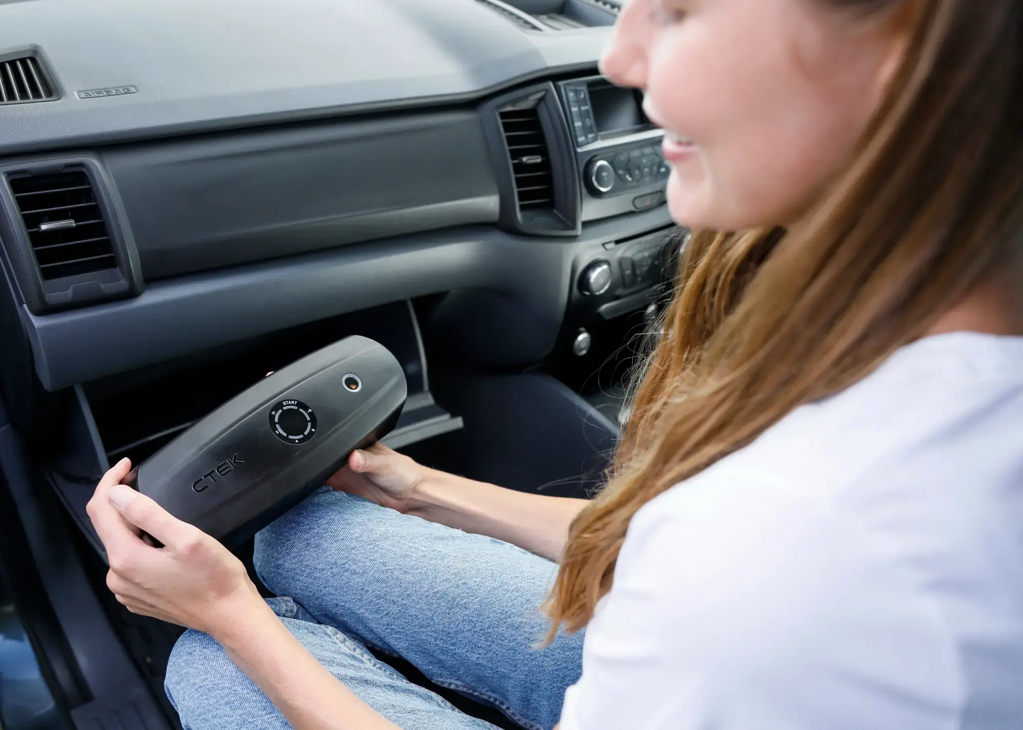 CTEK CS Free Battery Charger and Jumpstarter