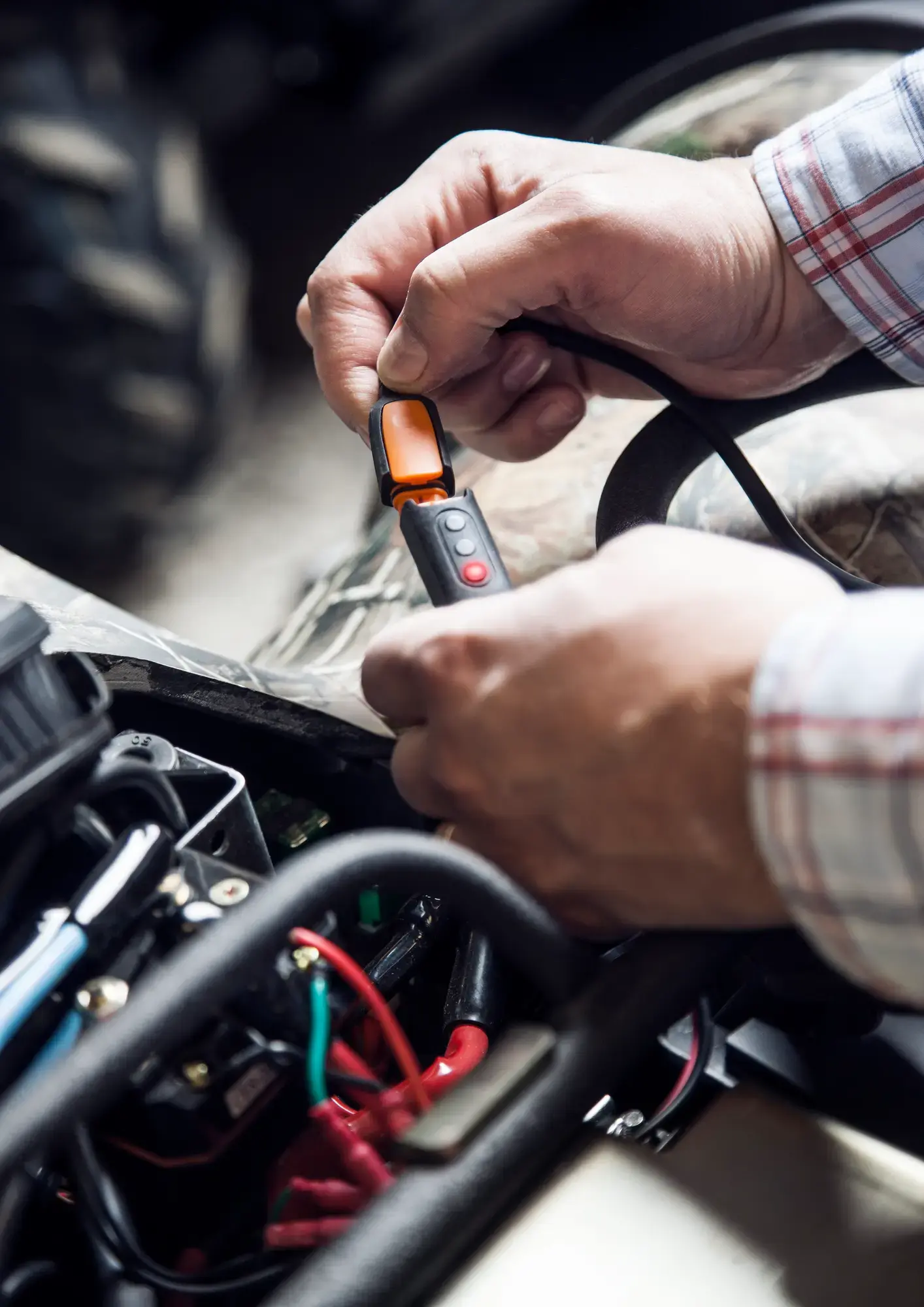 CTEK Indicator Eyelet M8