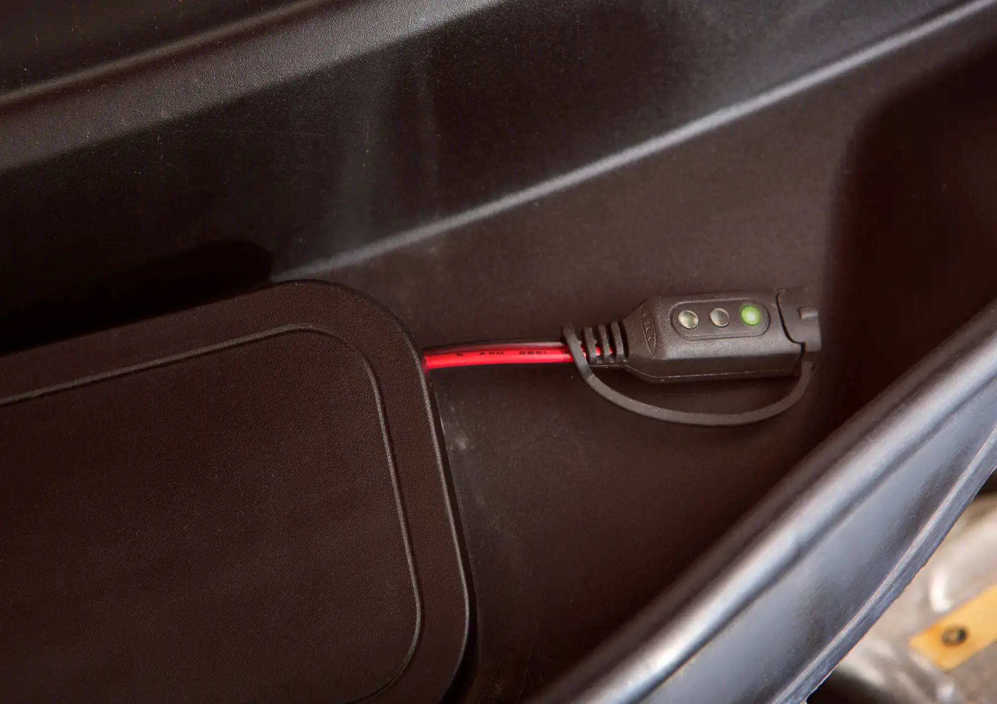 CTEK Indicator Eyelet M6