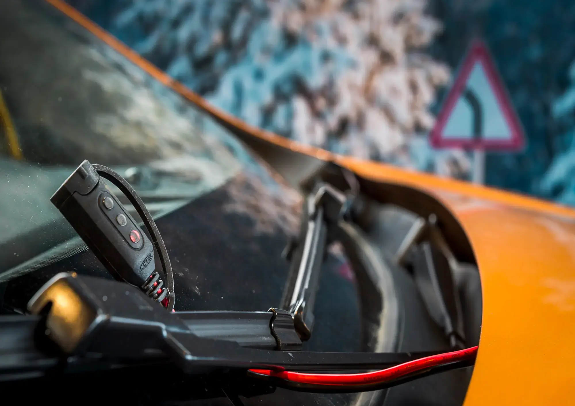 CTEK Indicator Eyelet M6