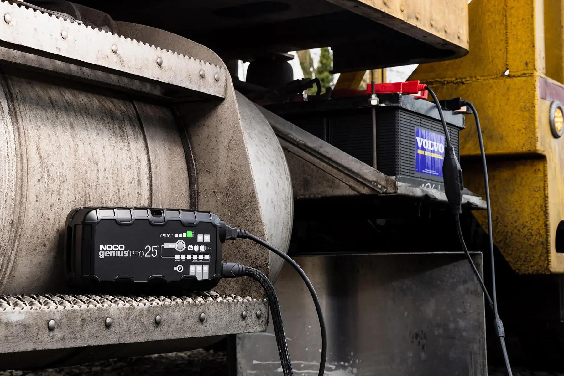 Noco GENIUSPRO25 6V/12V/24V 25-Amp Smart Battery Charger