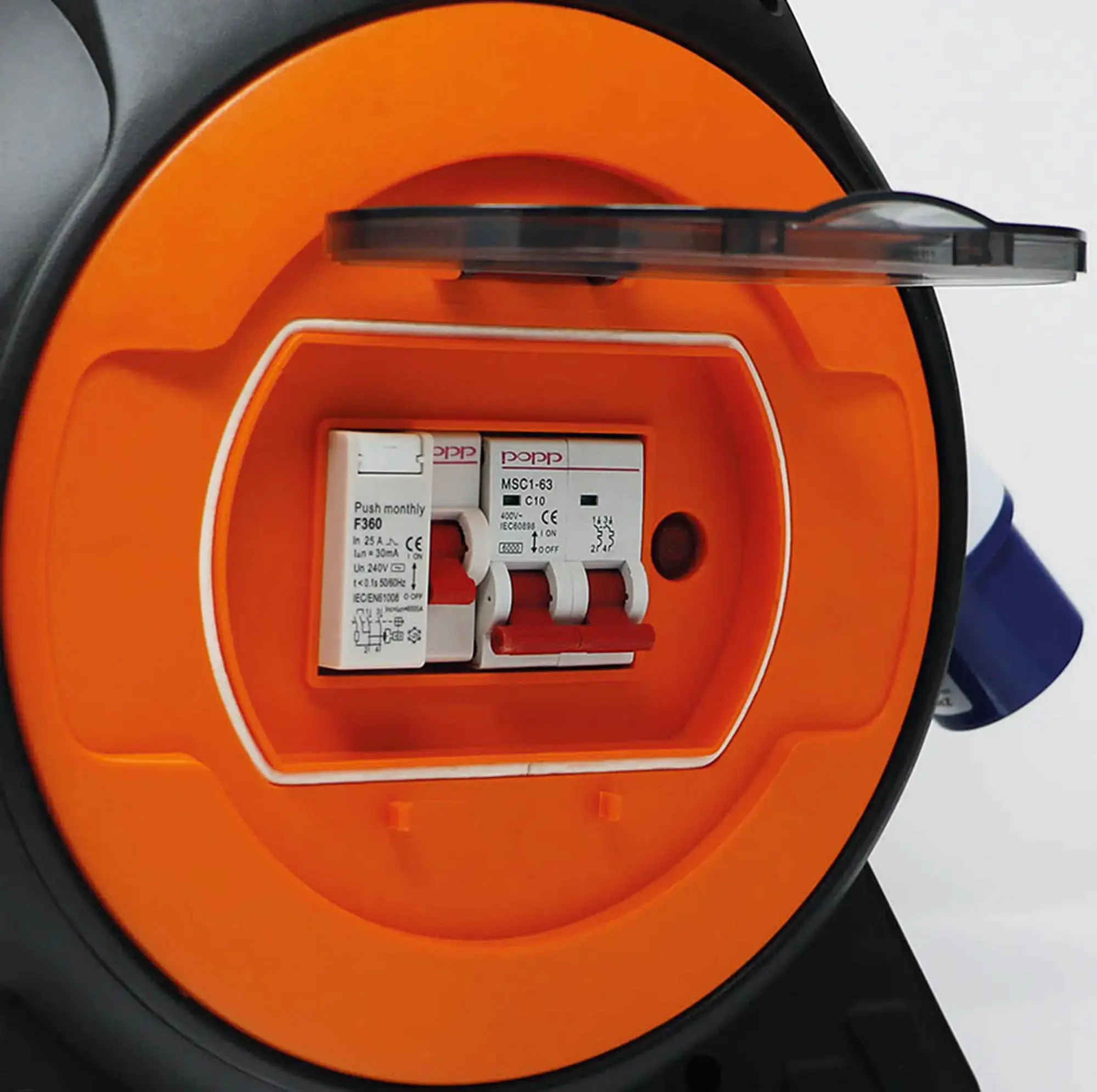 Maypole Mobile Mains Roller Power Unit 15M With Led Light