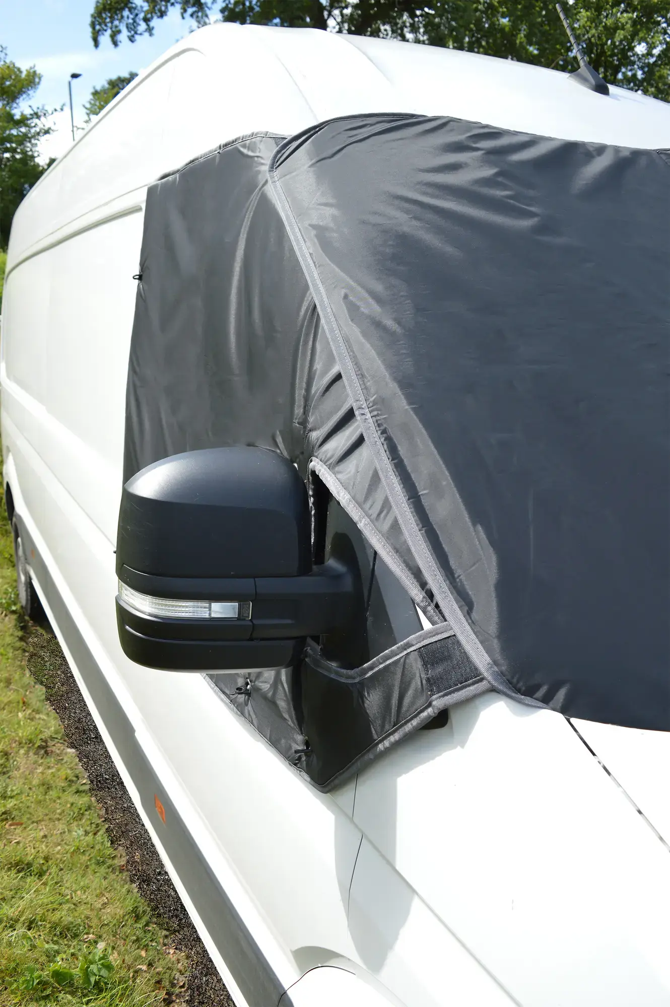 Maypole MP6615 External Blackout Screen for Volkswagen Crafters