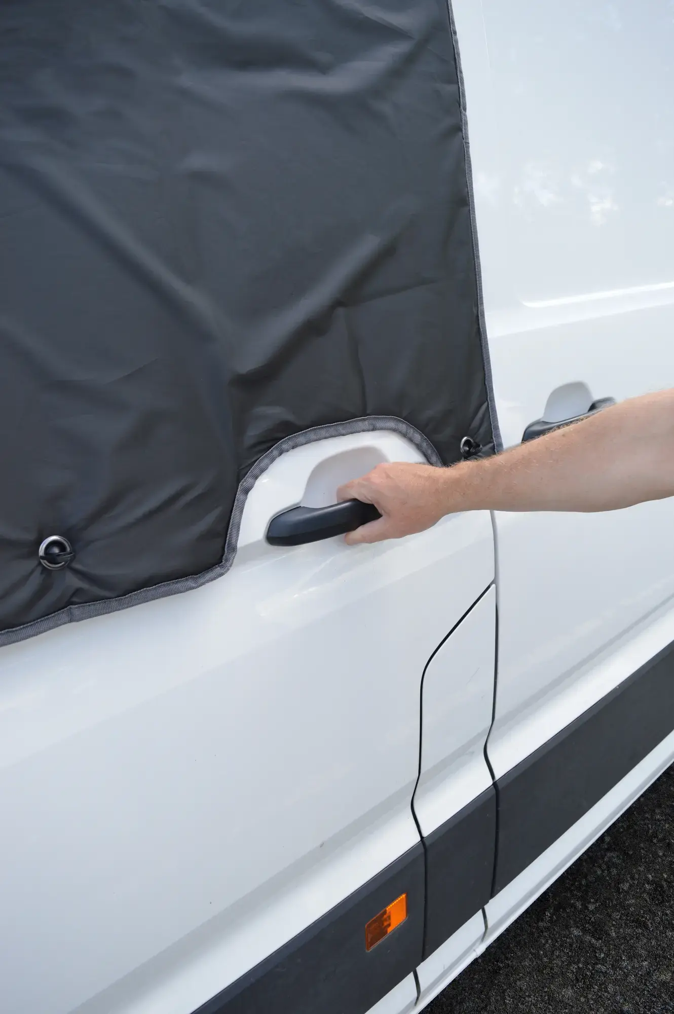 Maypole MP6615 External Blackout Screen for Volkswagen Crafters