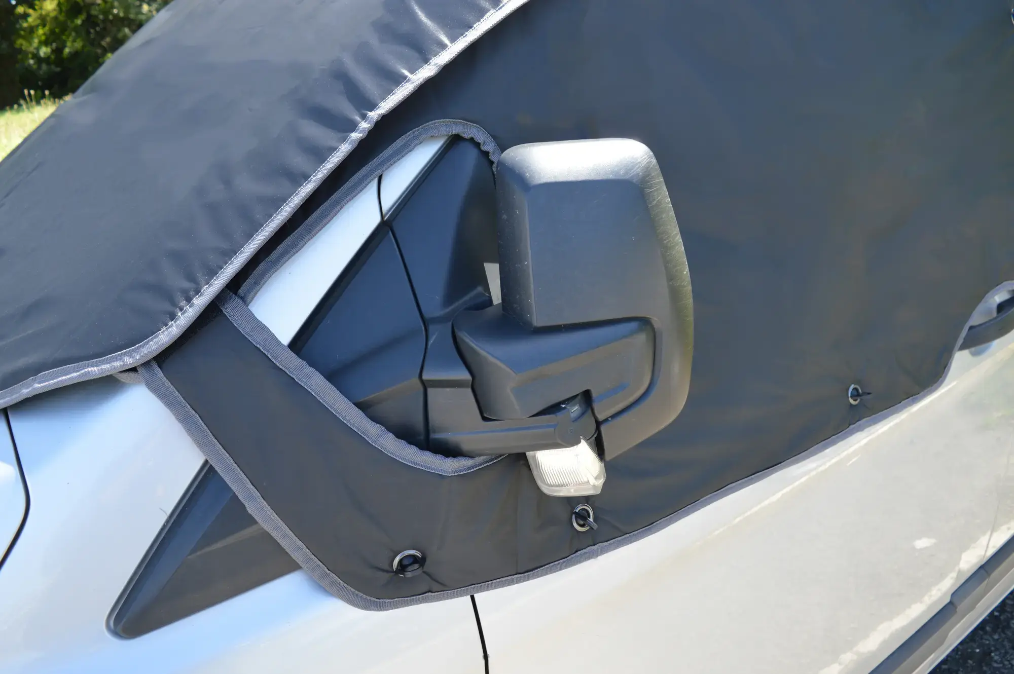 Maypole MP6617 External Blackout Screen for Ford Transit Custom