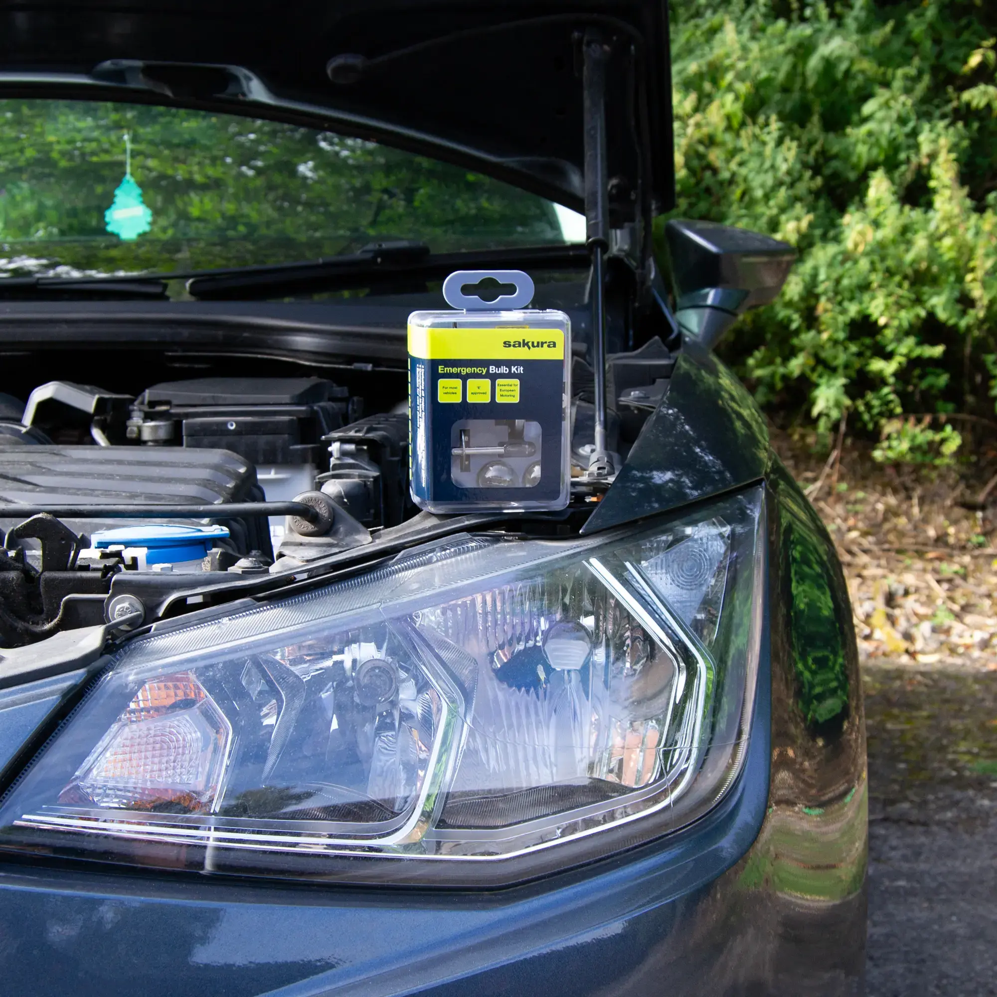 Sakura Emergency Bulb Kit