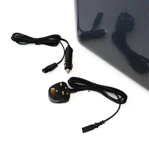 Streetwize 24L Thermoelectric Cool Box Cooler & Warmer Box