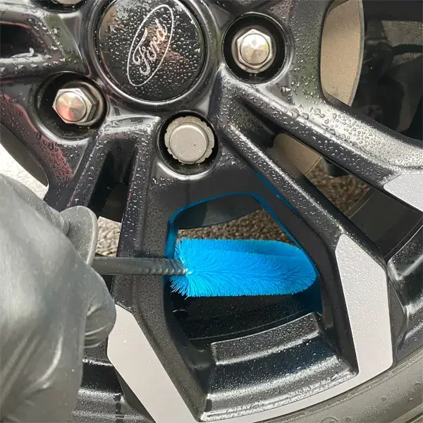 Martin Cox Ultra Plush Xtra Reach Wheel Brush