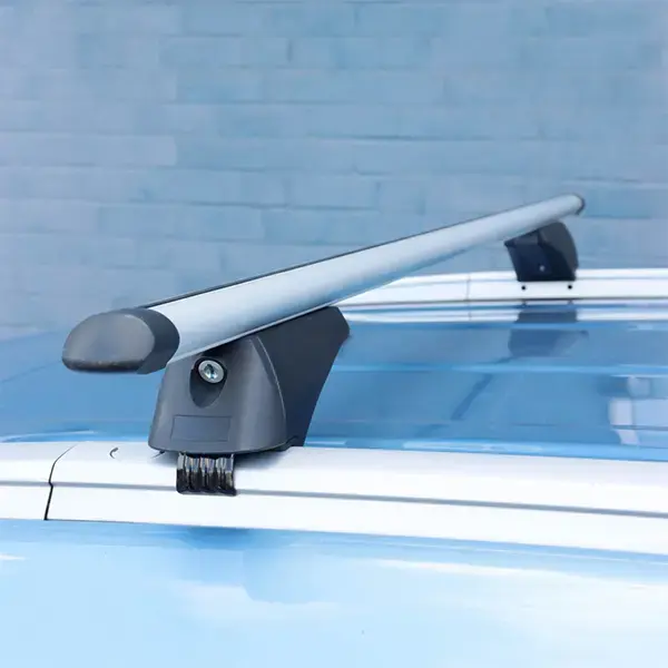 Streetwize 120cm Roof Bar for Flush/Closed Roof Rails