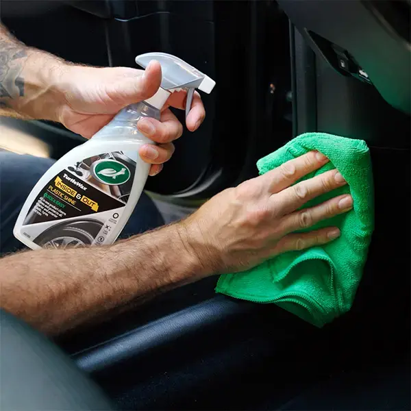Turtlewax Inside & Out Plastic Shine 500ml