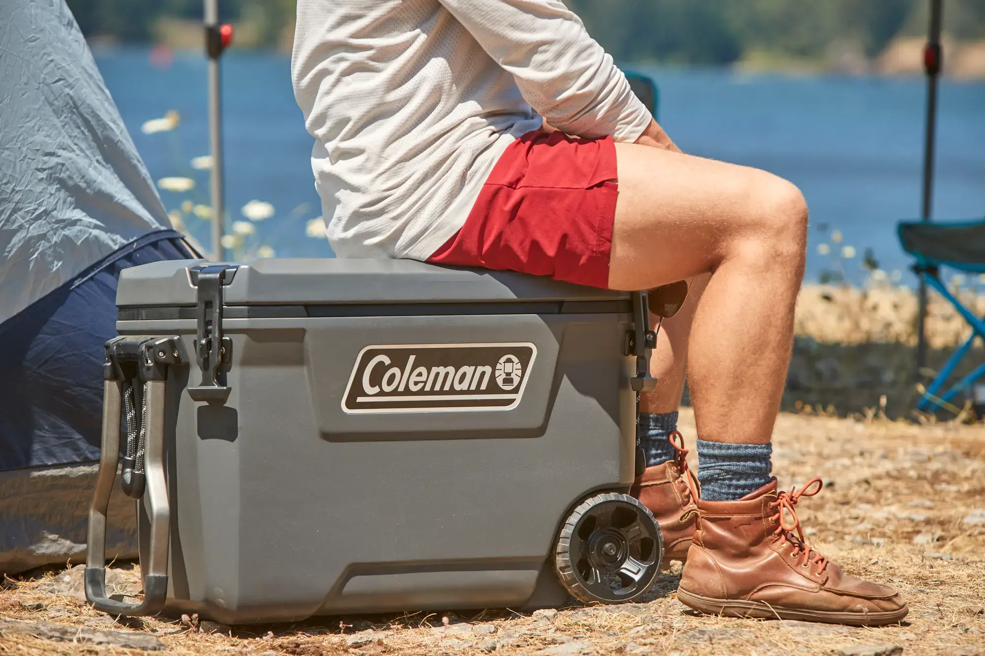 Coleman 65QT Convoy Wheeled Cooler Box 66L