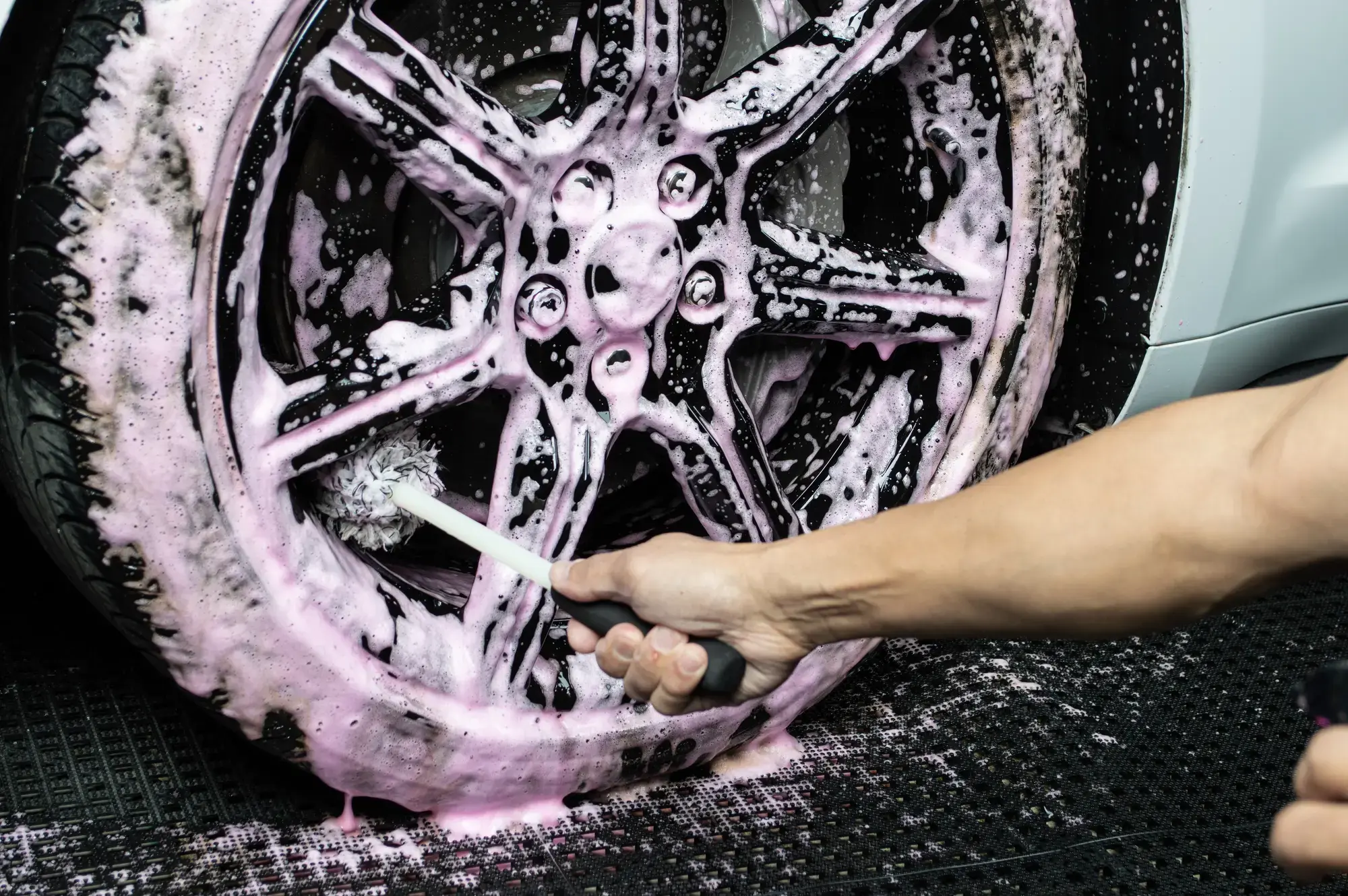 Turtlewax Ulitmate Crazy Plush Wooly Wheel Brush