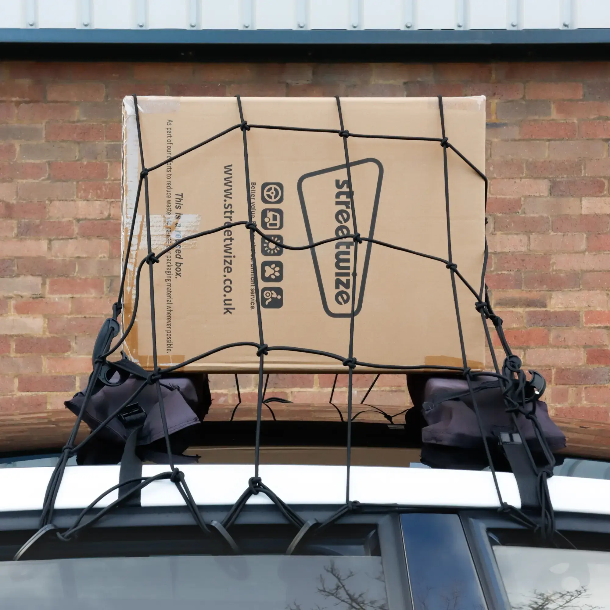 Streetwize CARGO NET 90 X 115 CM WITH 12 HOOKS