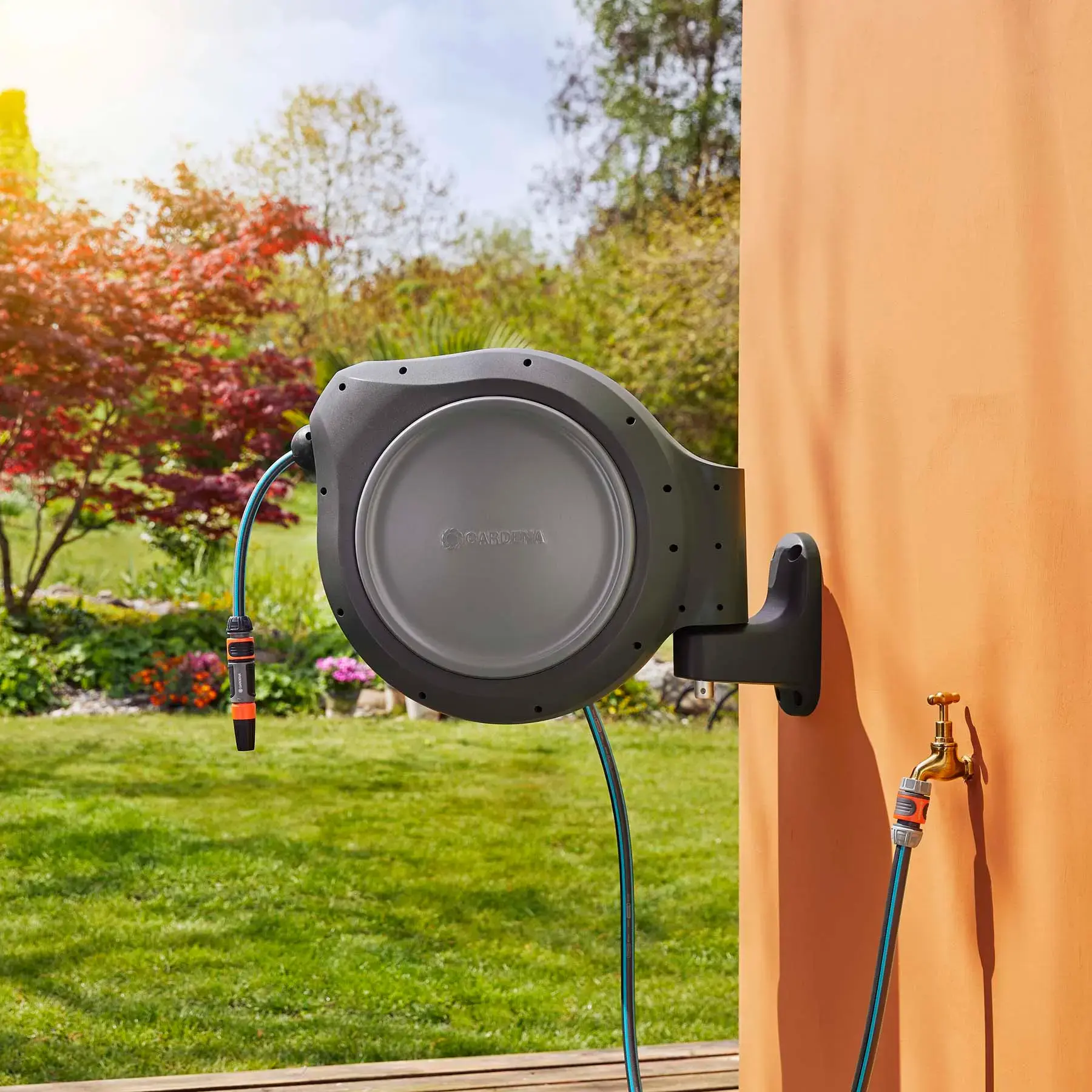 Gardena Wall Mounted Box 30m (All fitings included)