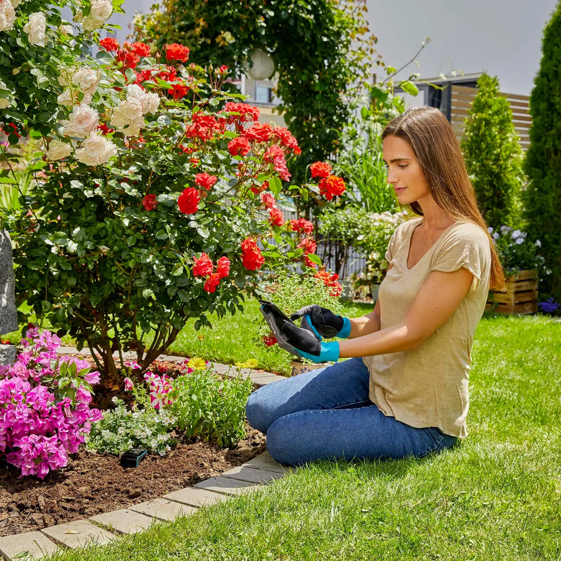 Gardena Plant and Soil Glove M