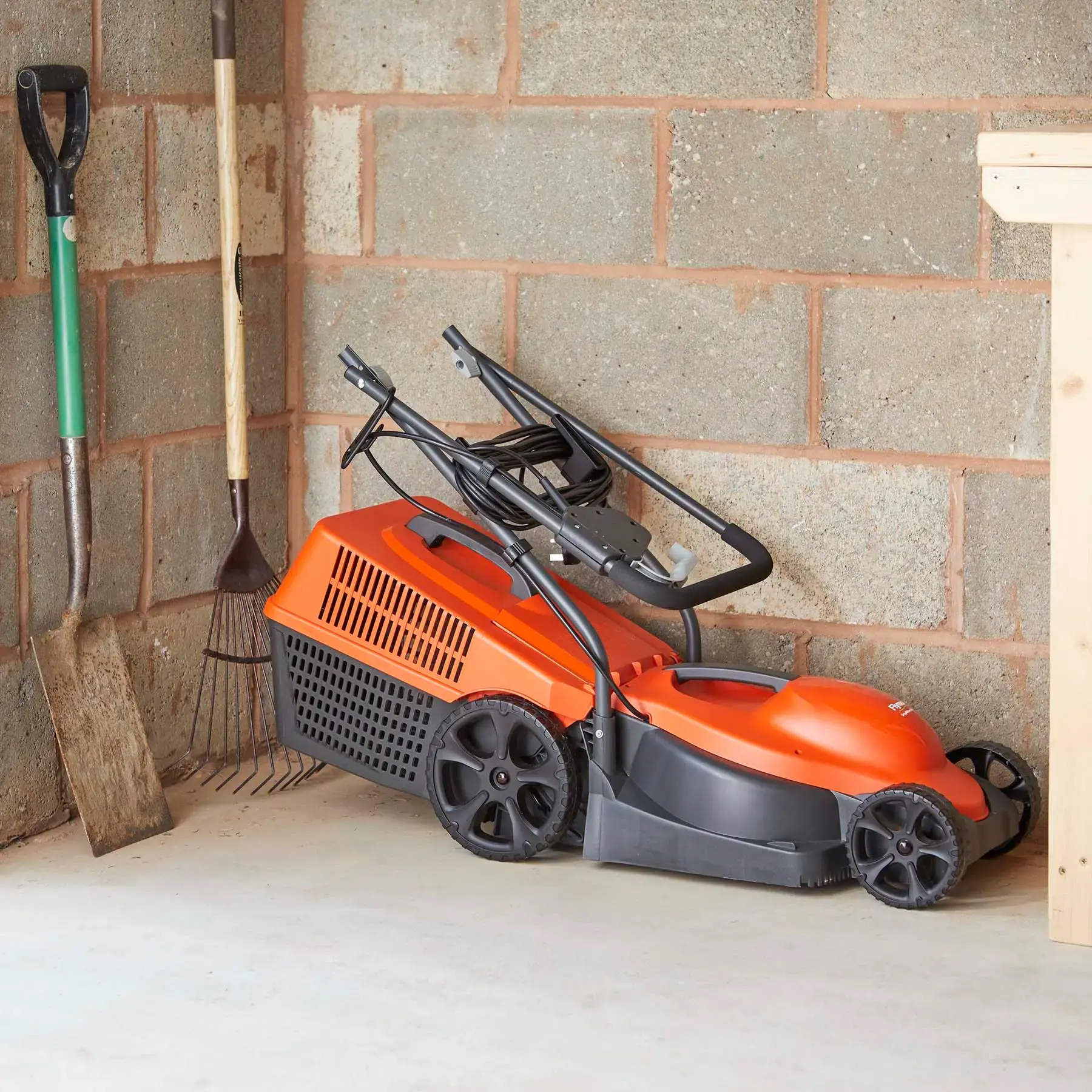 Flymo Simplimow 320 Lawnmower