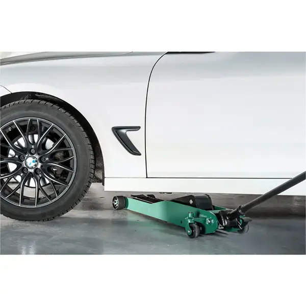 Compac 1.4 Ton Ultra Low Entry High Lift Trolley Jack 77mm  - 715mm