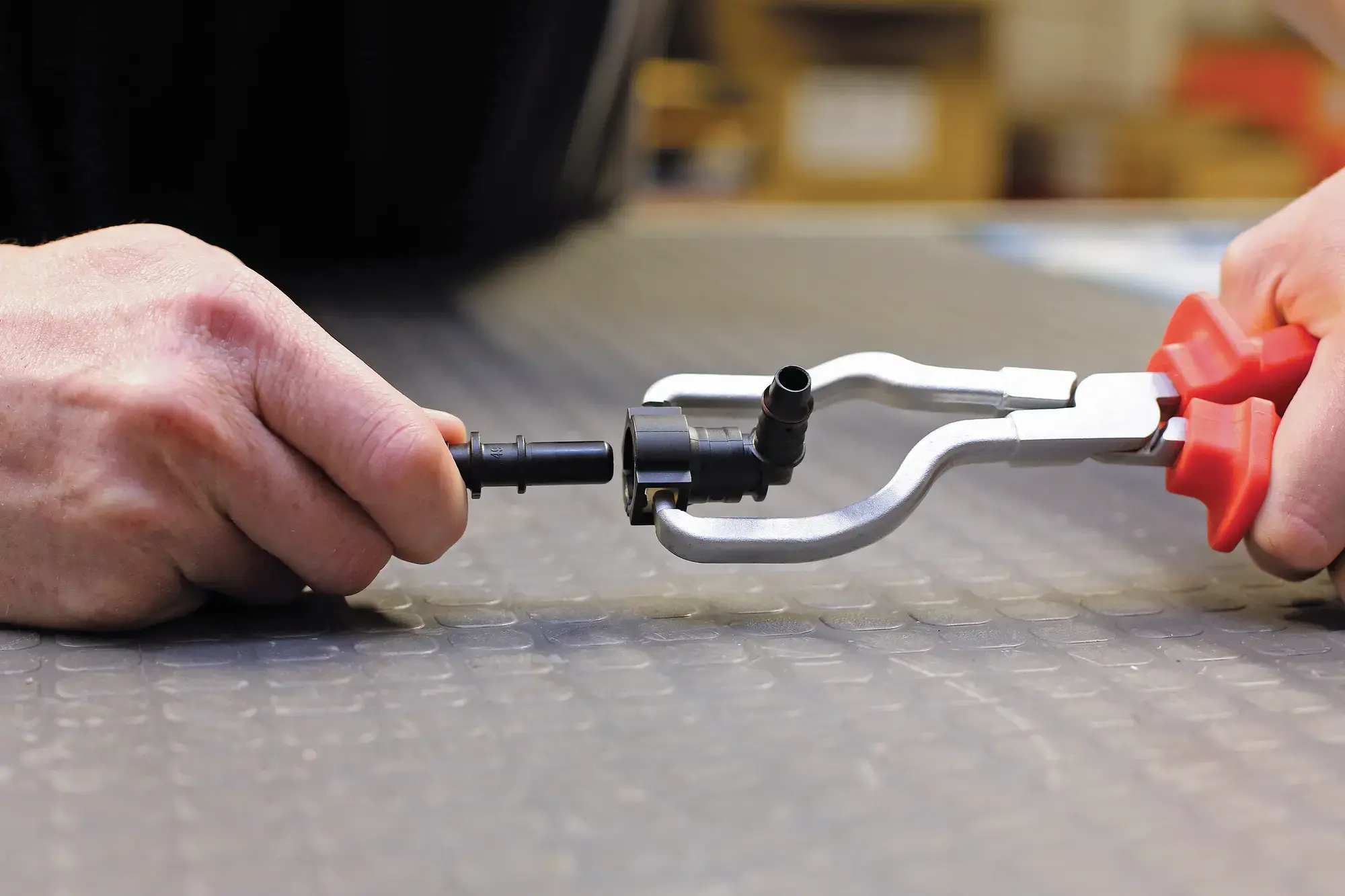 Laser 8264 Insulated Coolant/Fuel Connector Pliers