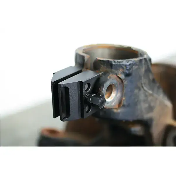 Laser 8324 Suspension Split Hub Knuckle Spreader