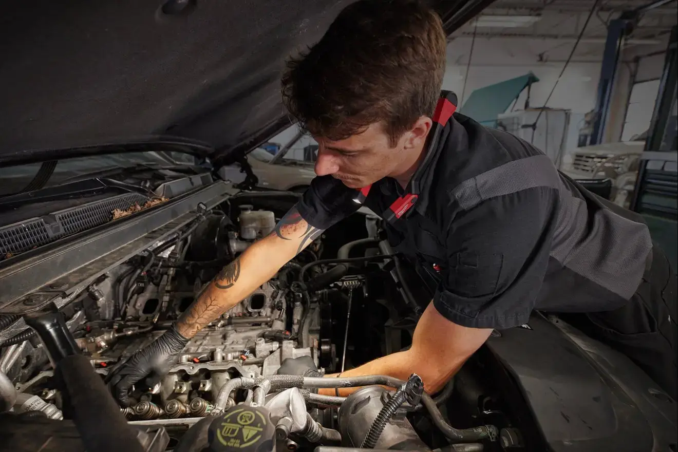 Milwaukee USB rechargeable Neck Light 400 Lumens