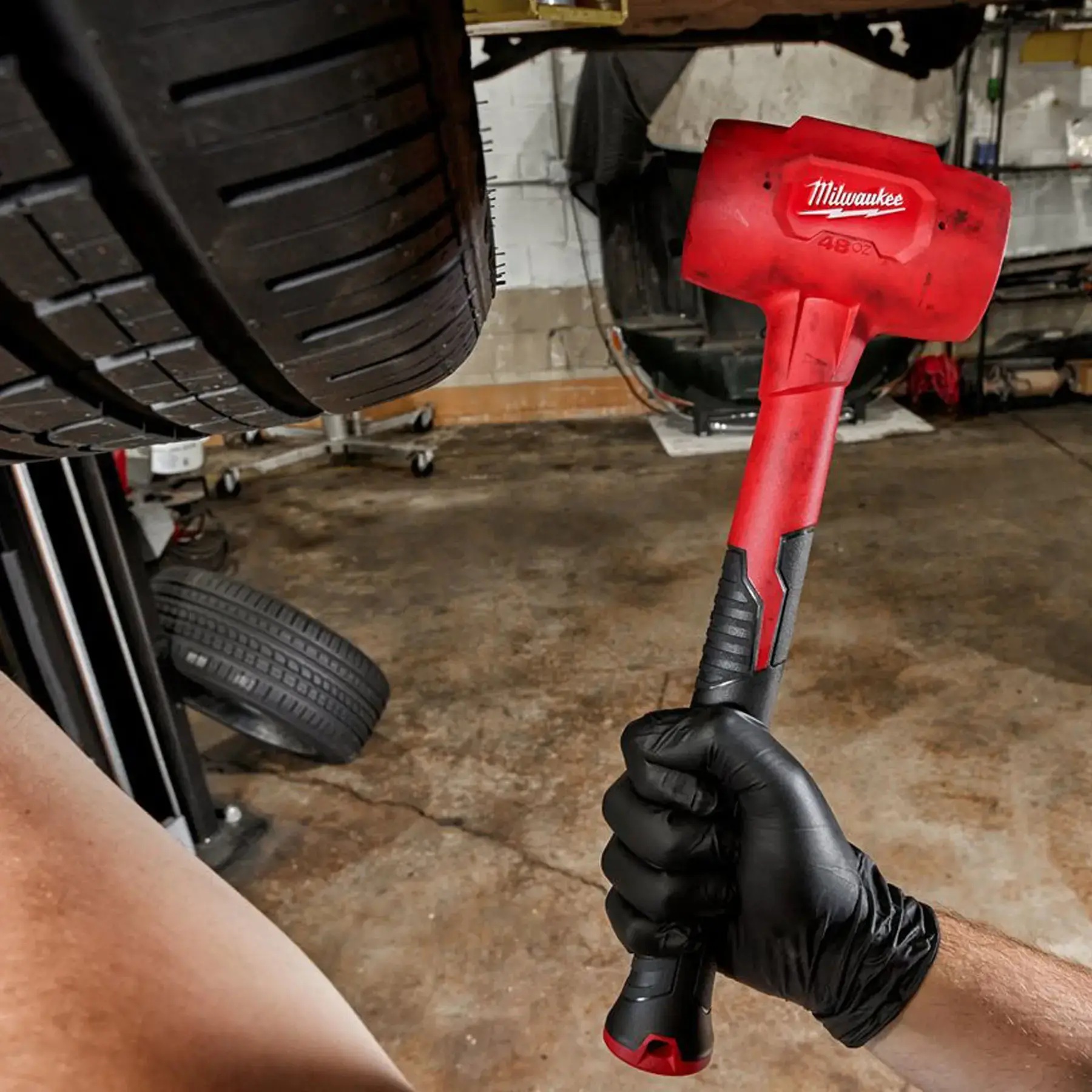Milwaukee 1360g Dead blow hammer