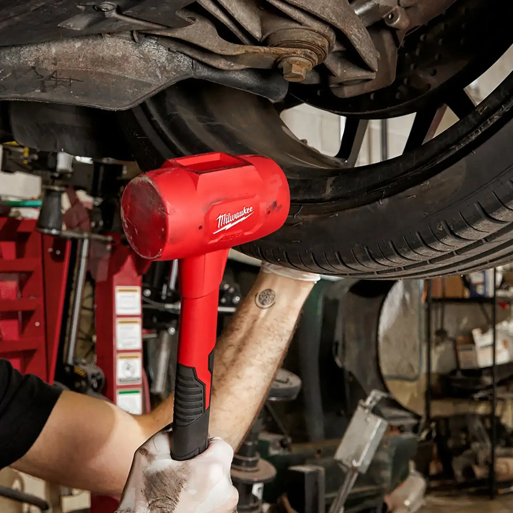 Milwaukee 1360g Dead blow hammer