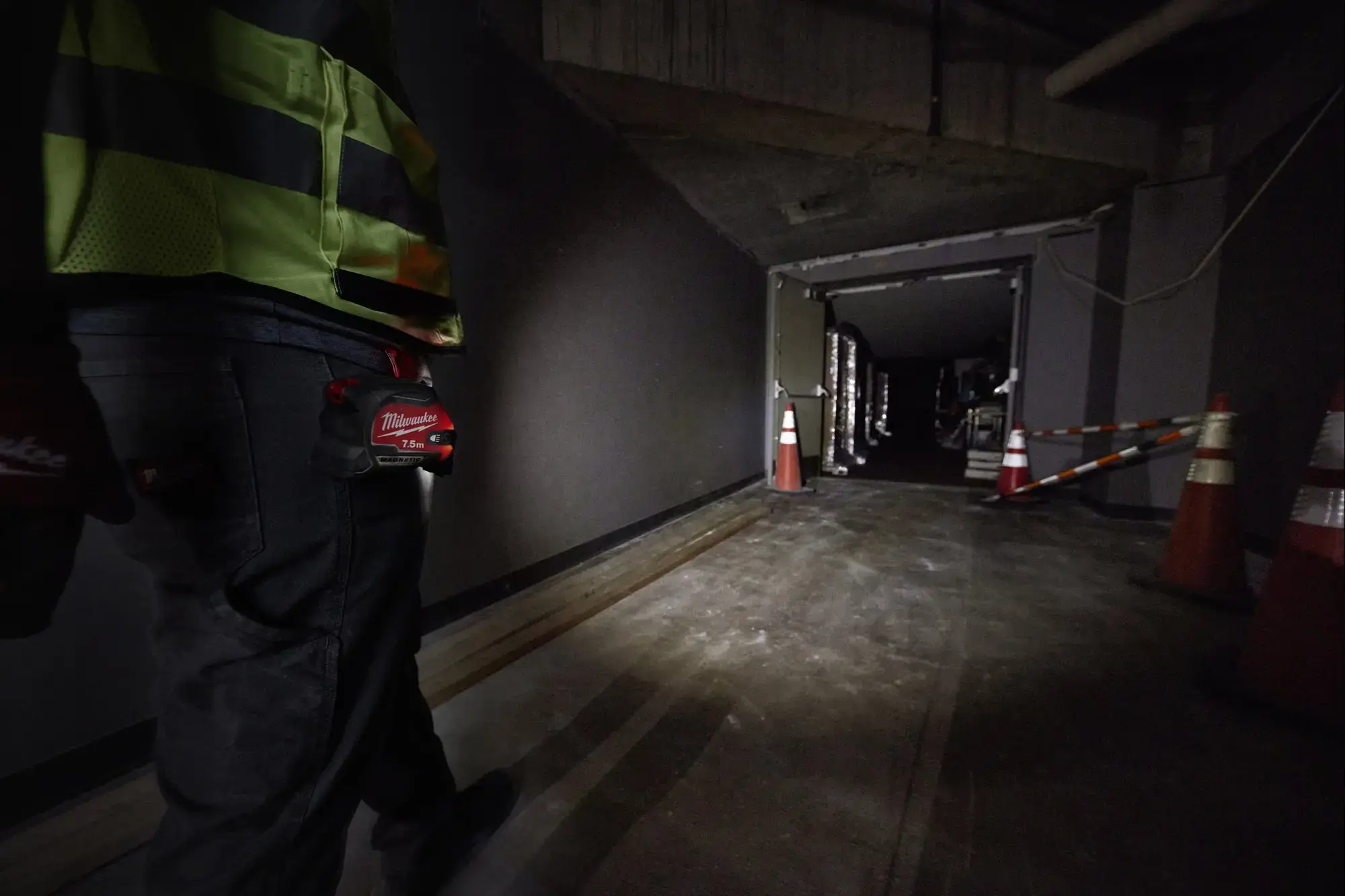 Milwaukee LED Magnetic Tape Measure 7.5m