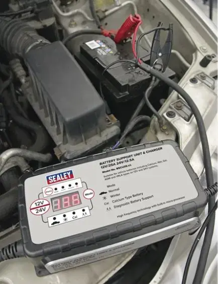 Sealey BSCU25 Battery Support Unit & Charger 12V-25A/24V-12.5A