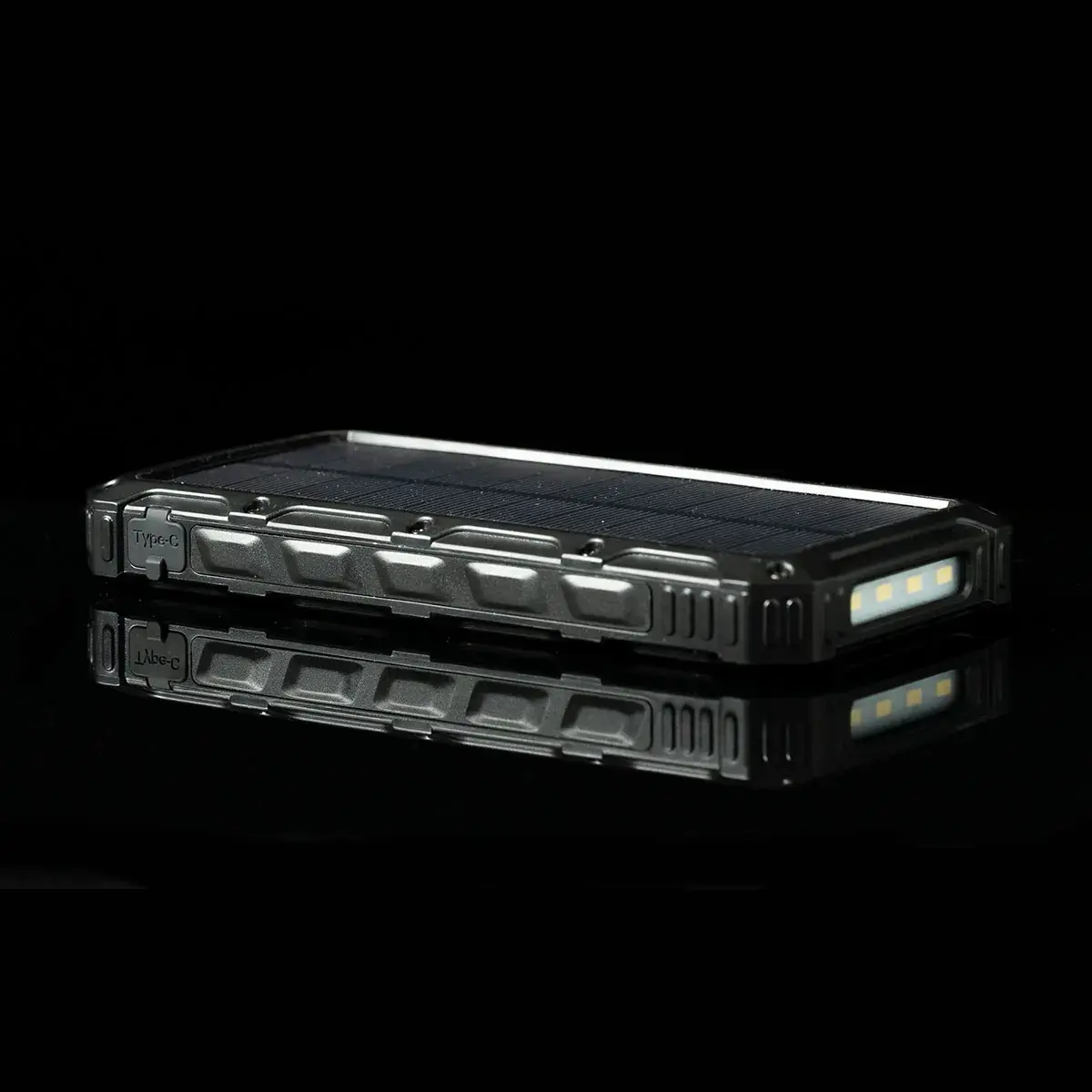 Wolf Outdoors SPB-16 Solar Power Bank