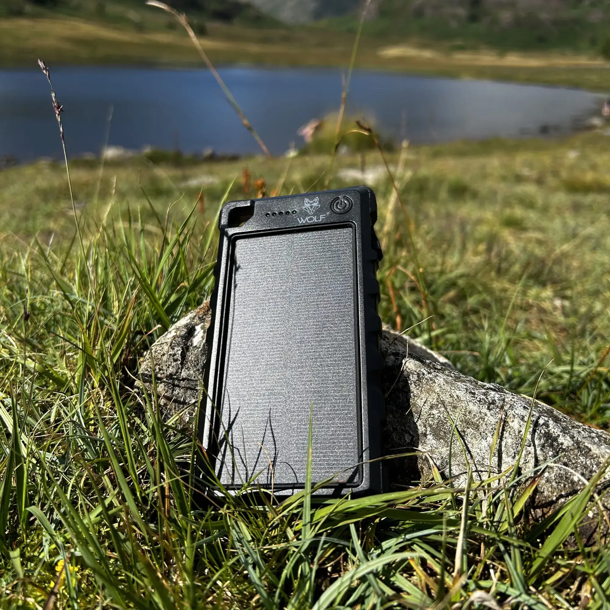 Wolf Outdoors SPB-10 Solar Power Bank - Black Edition